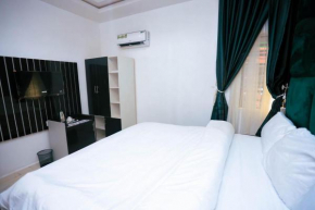 Cupid's Corner Luxury Hotel and Apartments